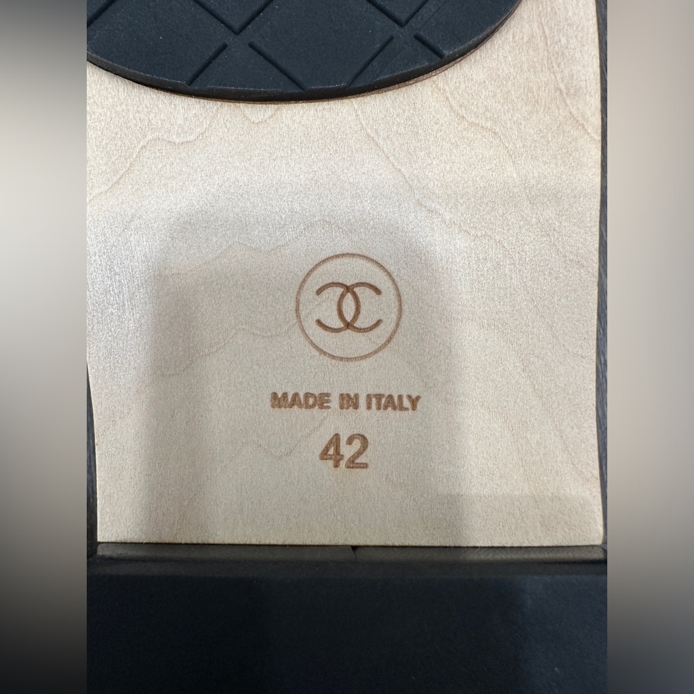 CHANEL WOODEN Platform WEDGES SLIDES. SIZE 42 - Picture 14 of 15